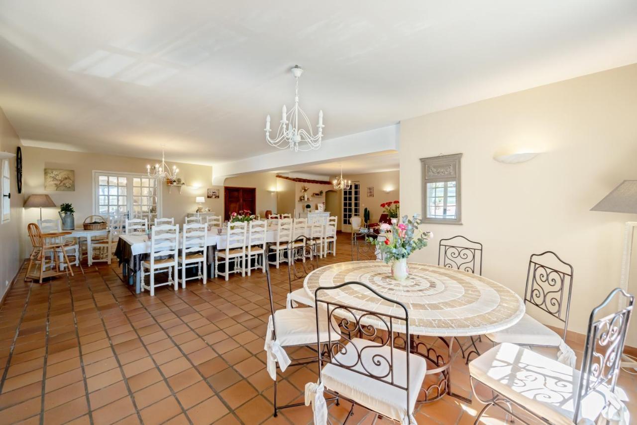 La Maison Du Rouge Gorge - Charmante Maison Climatisee Avec Piscine Ponteves Bagian luar foto